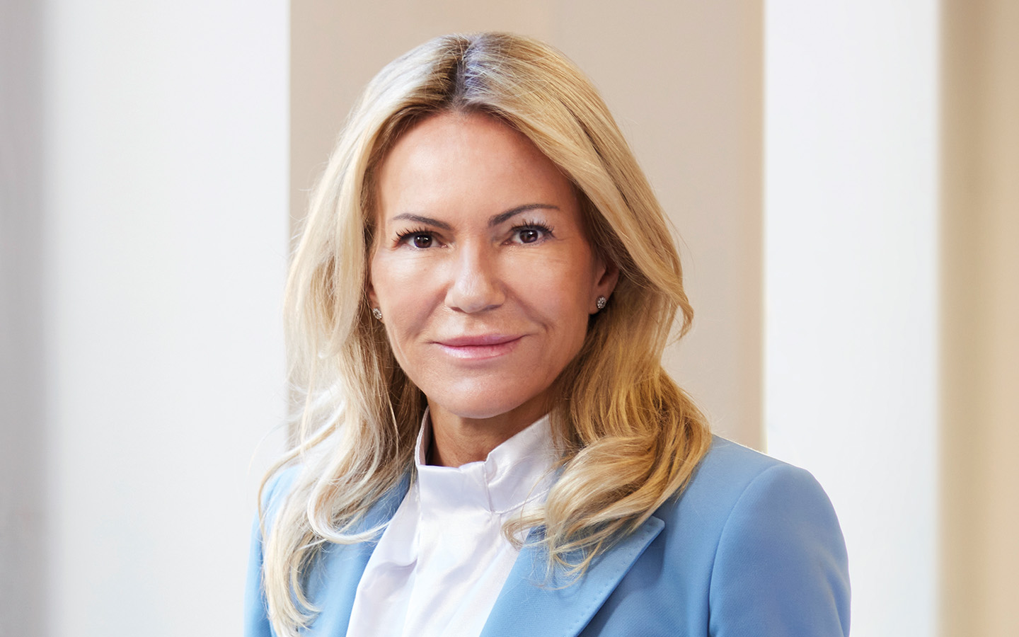 Dr Erika Schraner
